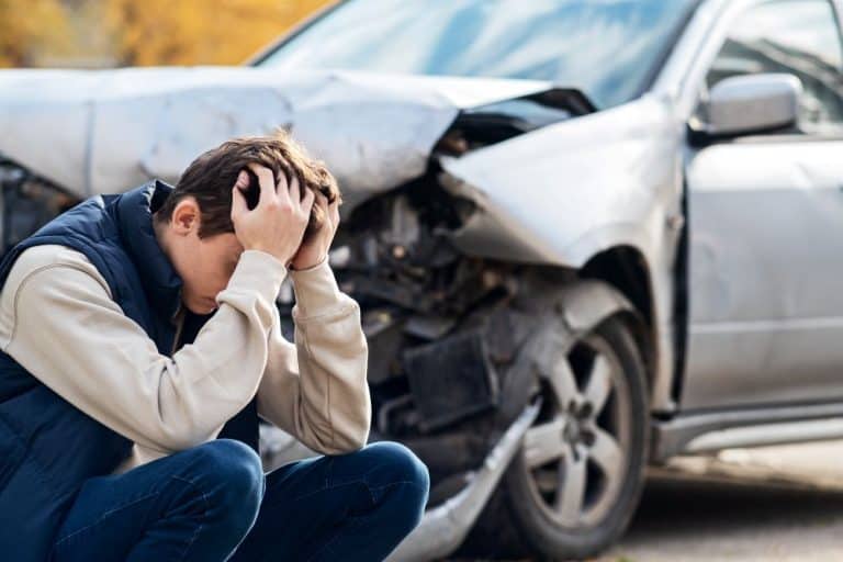 ¿Por qué son comunes los accidentes automovilísticos cuando las personas no ceden el paso?